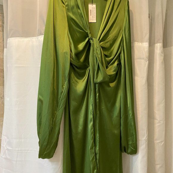 DRESS/ROBE - Picture 8 of 8